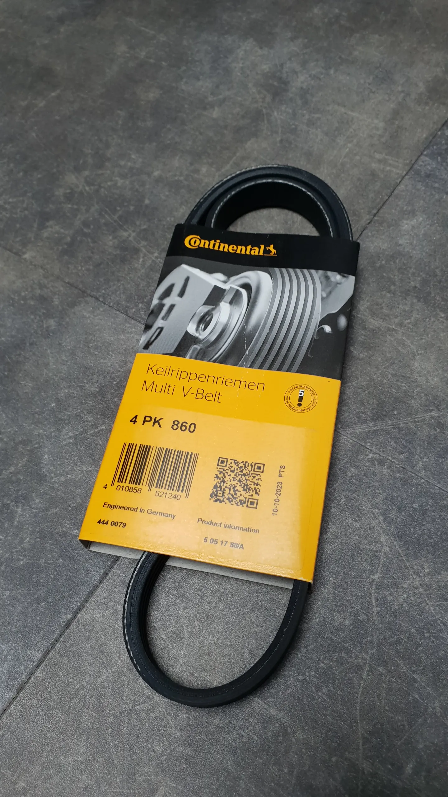 Ремень кондиционера N62 E60LCI,E65,E66,E67,E53 [4PK860]