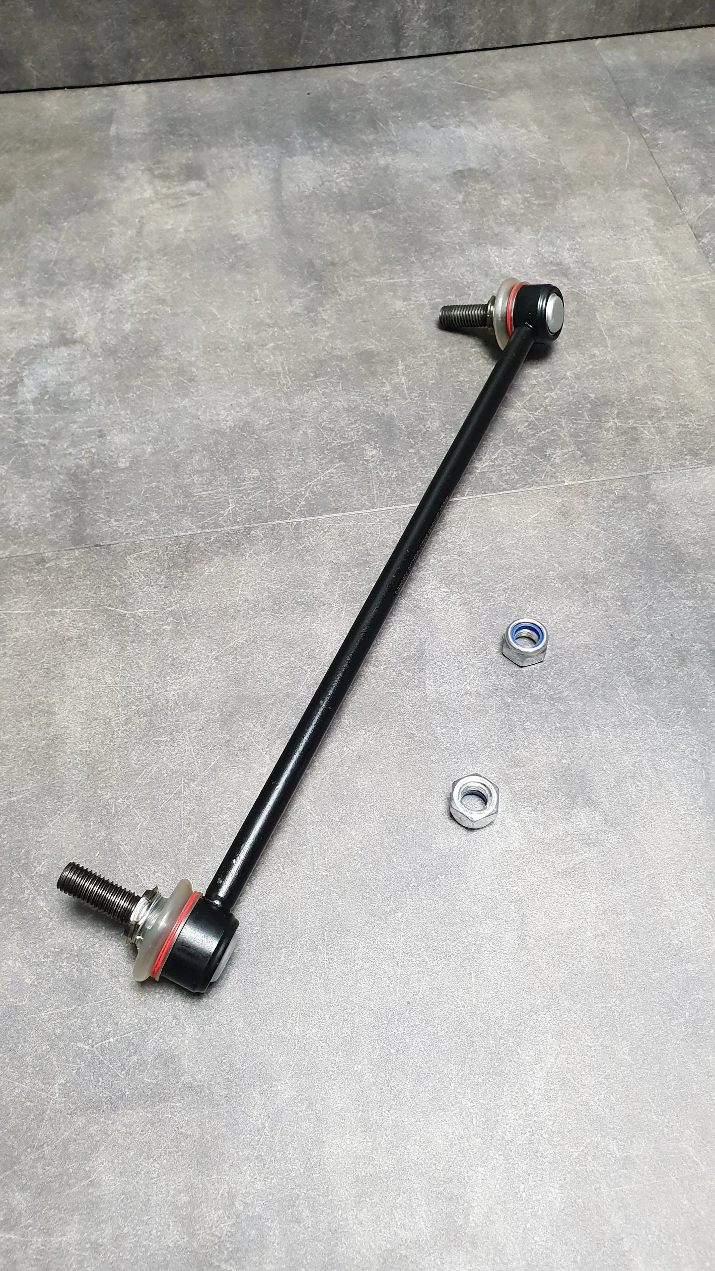 Стойка стабилизатора пер. E53 X5 (R) линк