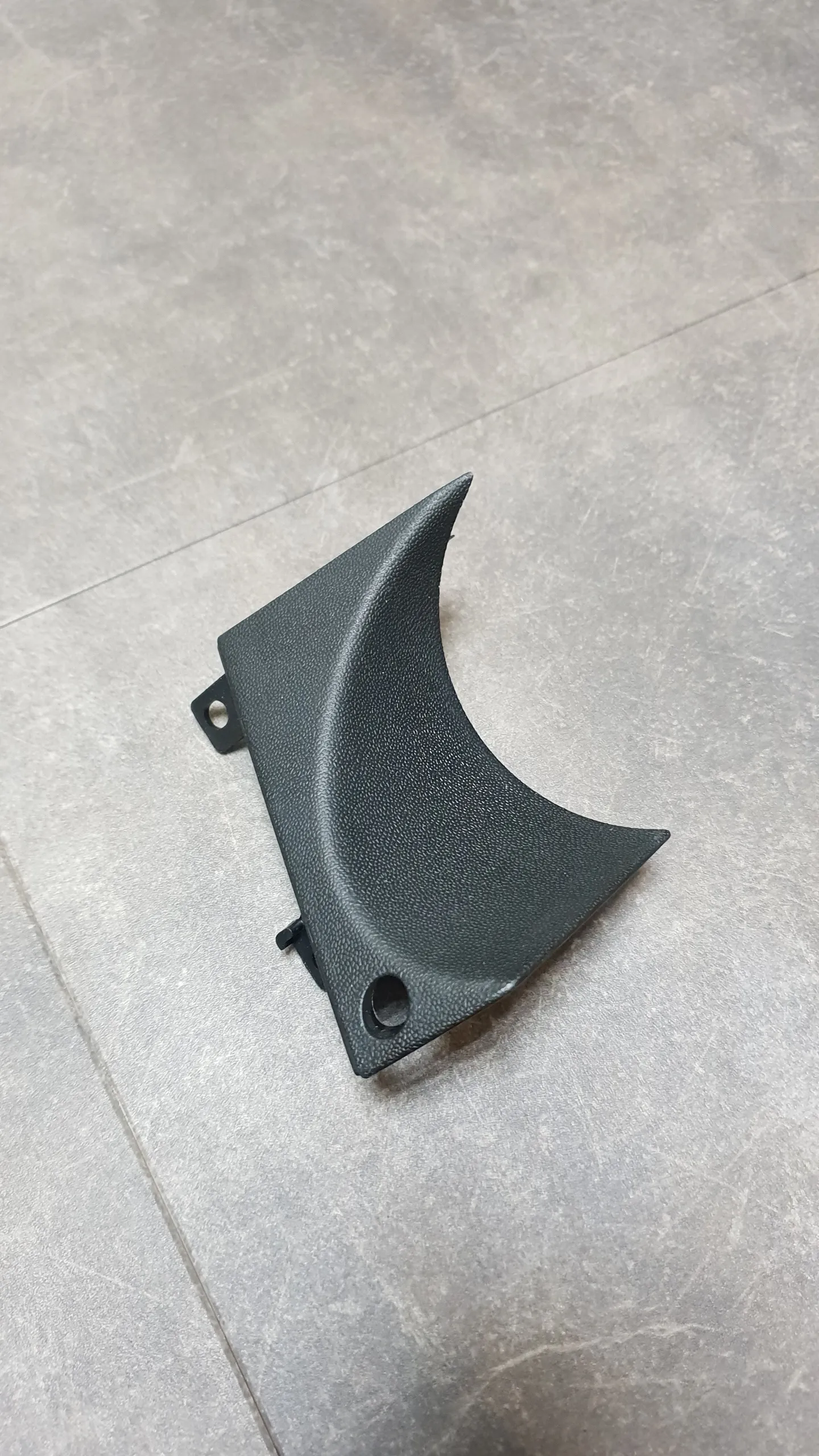 Накладка противотуманной фары Е39 [рест] R