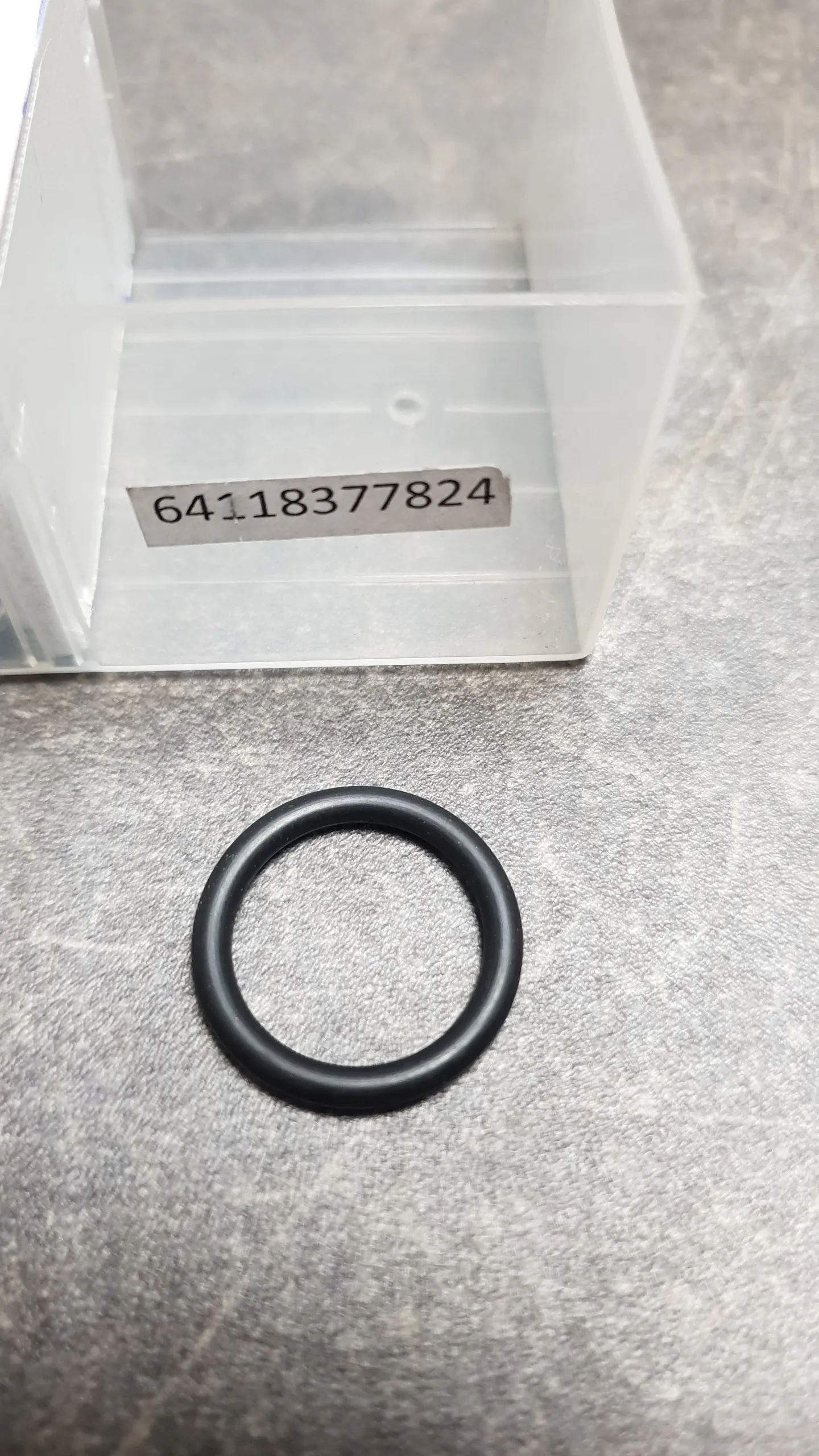 Кольцо уплотнительное радиатора отопителя [D=17.12] E30,E36,E46,E32,E34,E39 (9-4)