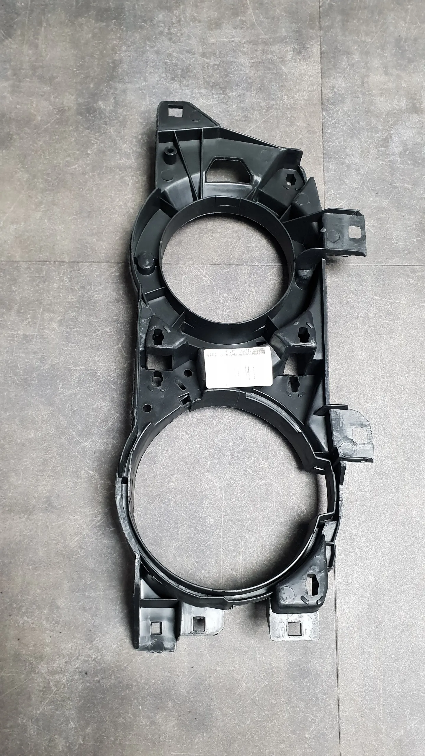 Рамка фары E34,E32 (L)