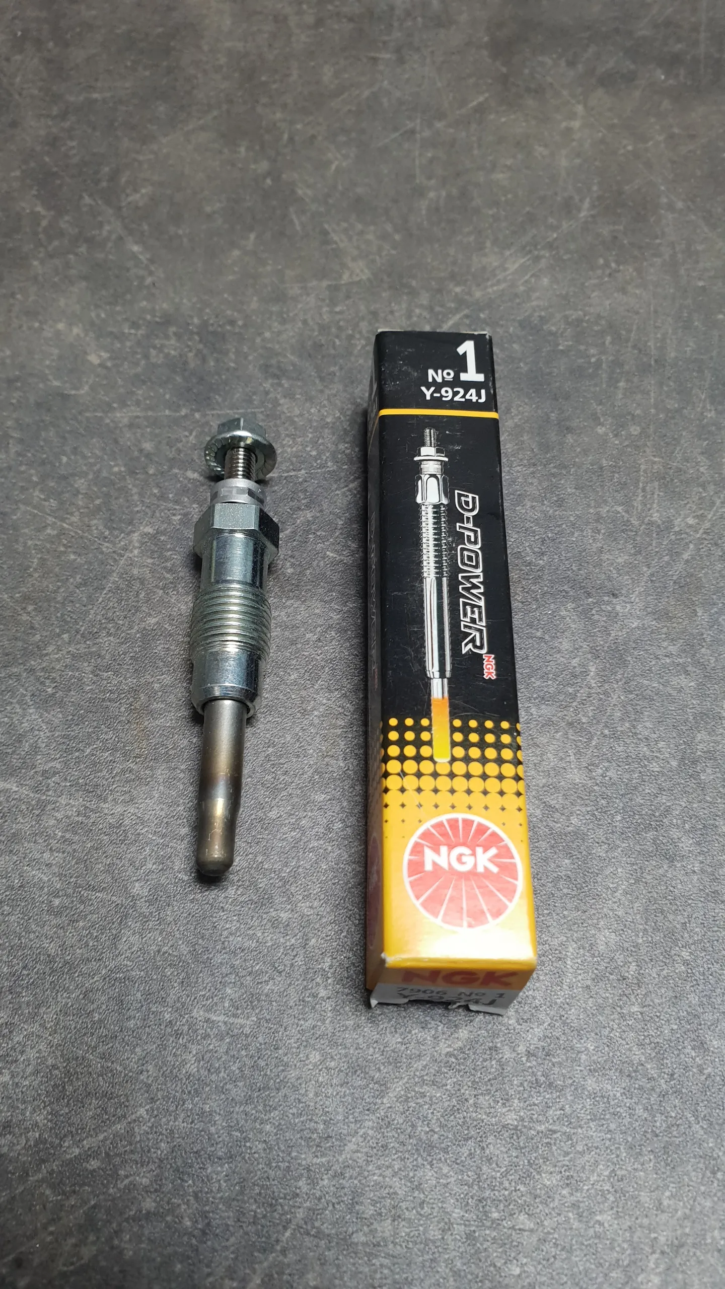 Свеча накаливания M41,M51,M21