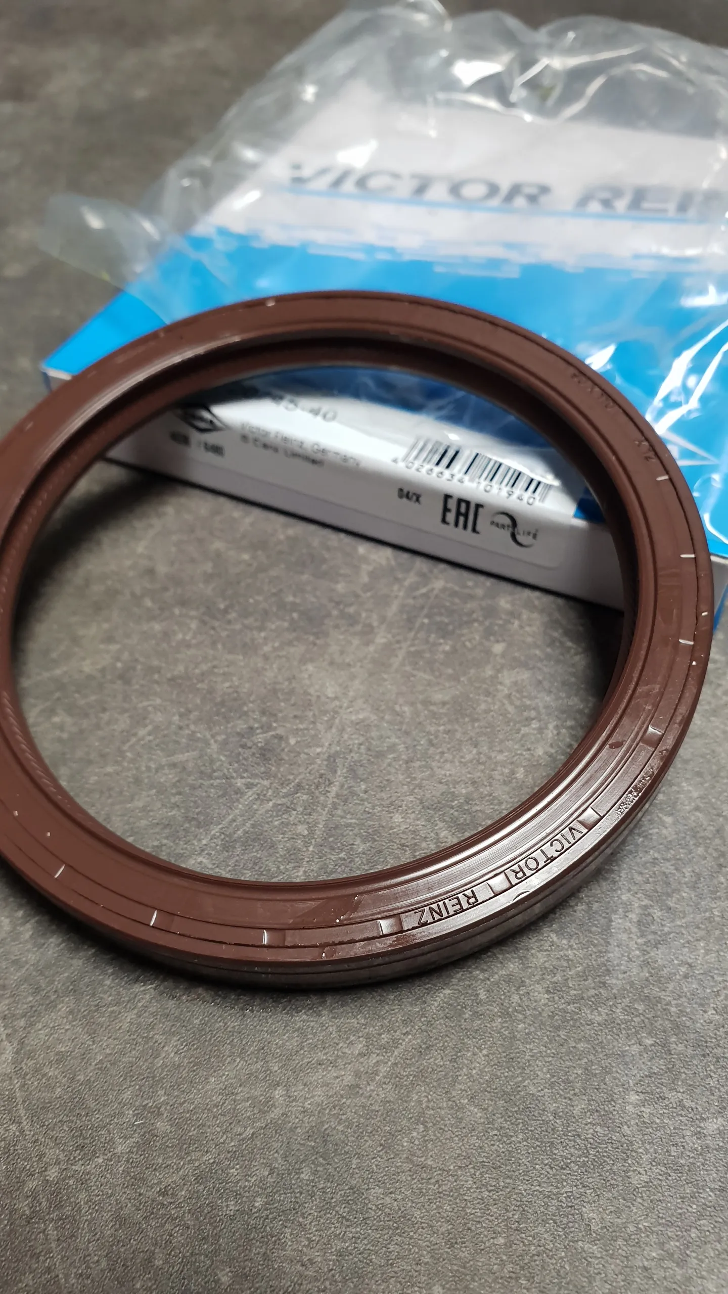 Сальник коленвала задний (коренной) M10,M20,M30,M40,M42,M43,M44,M50,M52,M54,M57