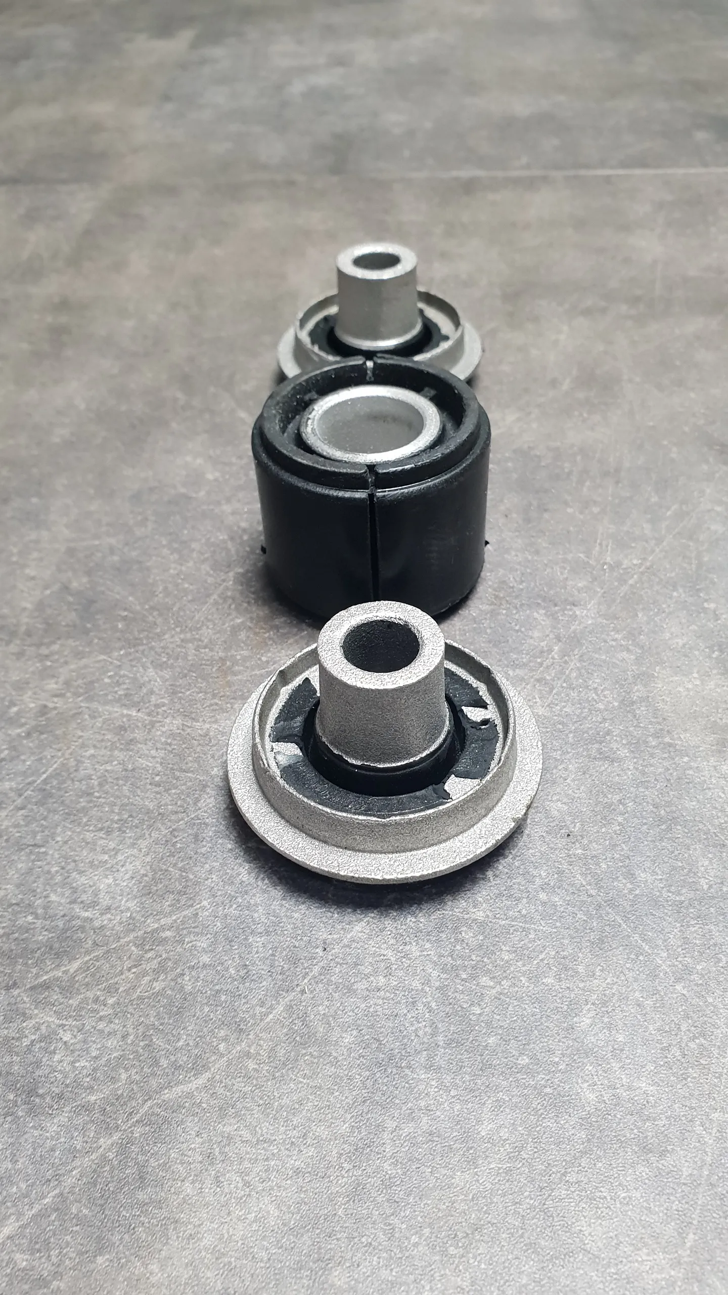 Сайлентблок переднего рычага центральный F40,F45,F46,F48,F39,Mini