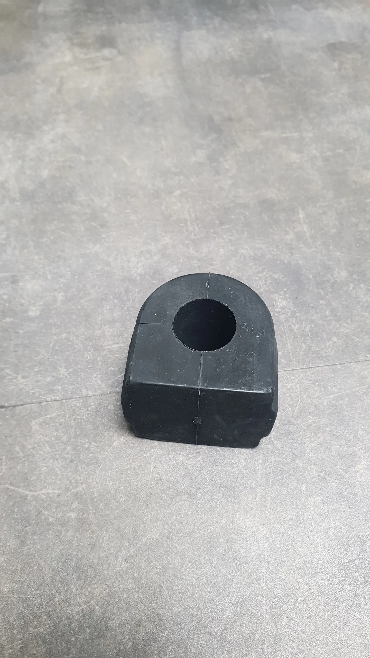 Втулка стабилизатора переднего E60xi D=25.2mm