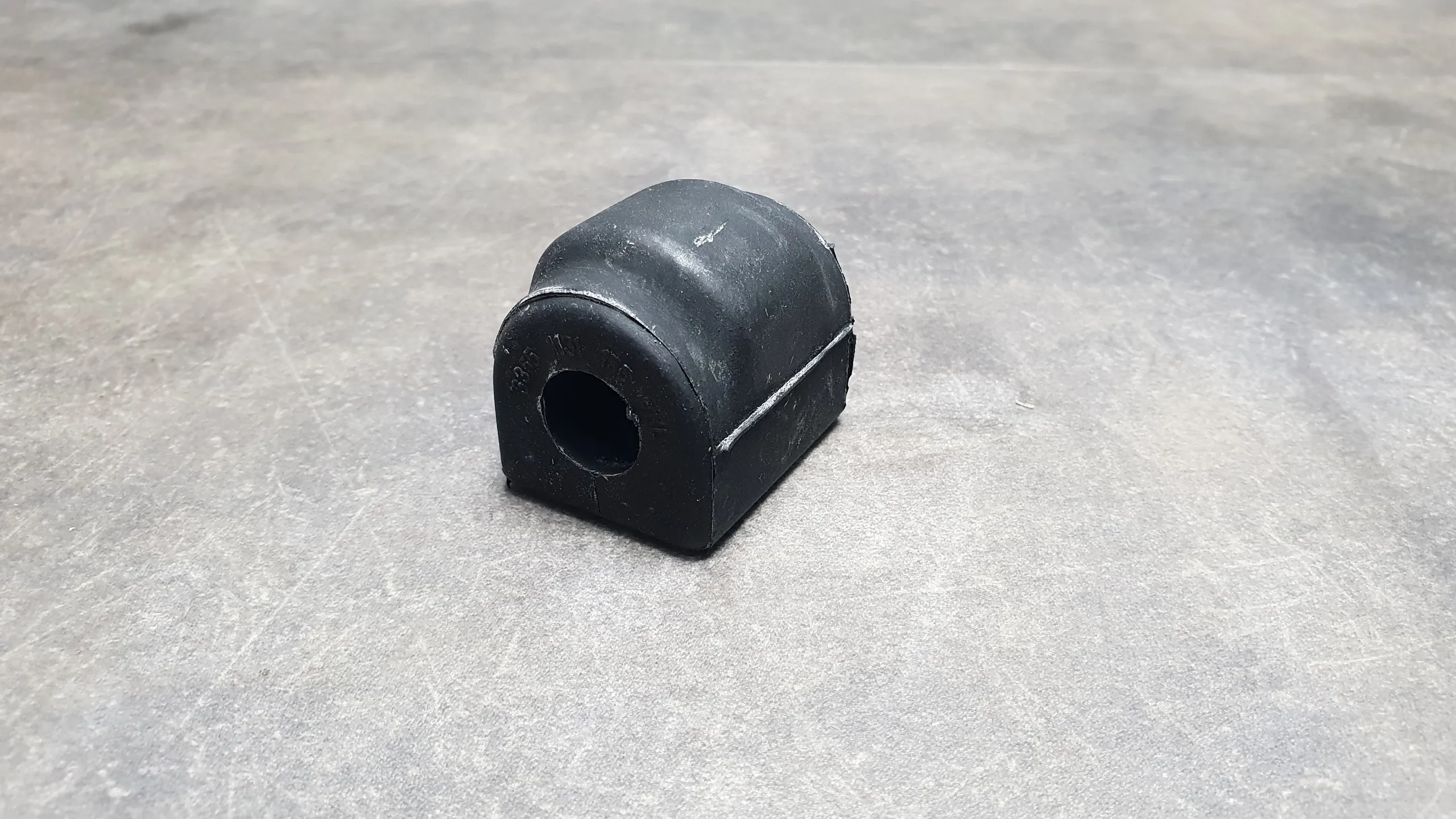 Втулка стабилизатора заднего E46 ( d=15 мм стандарт)