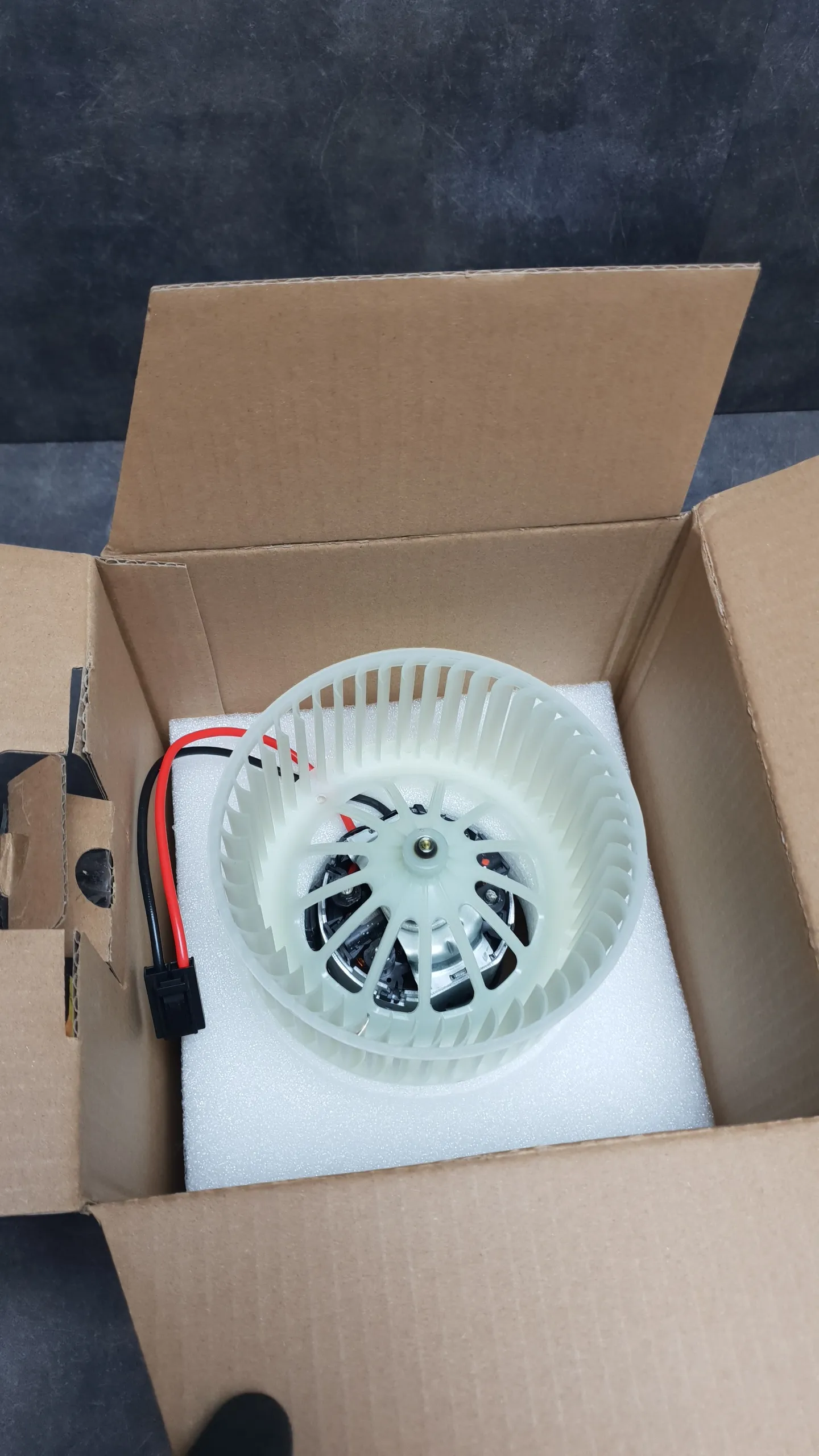 Вентилятор отопителя  F06,F07,F10,F11,F01,F02