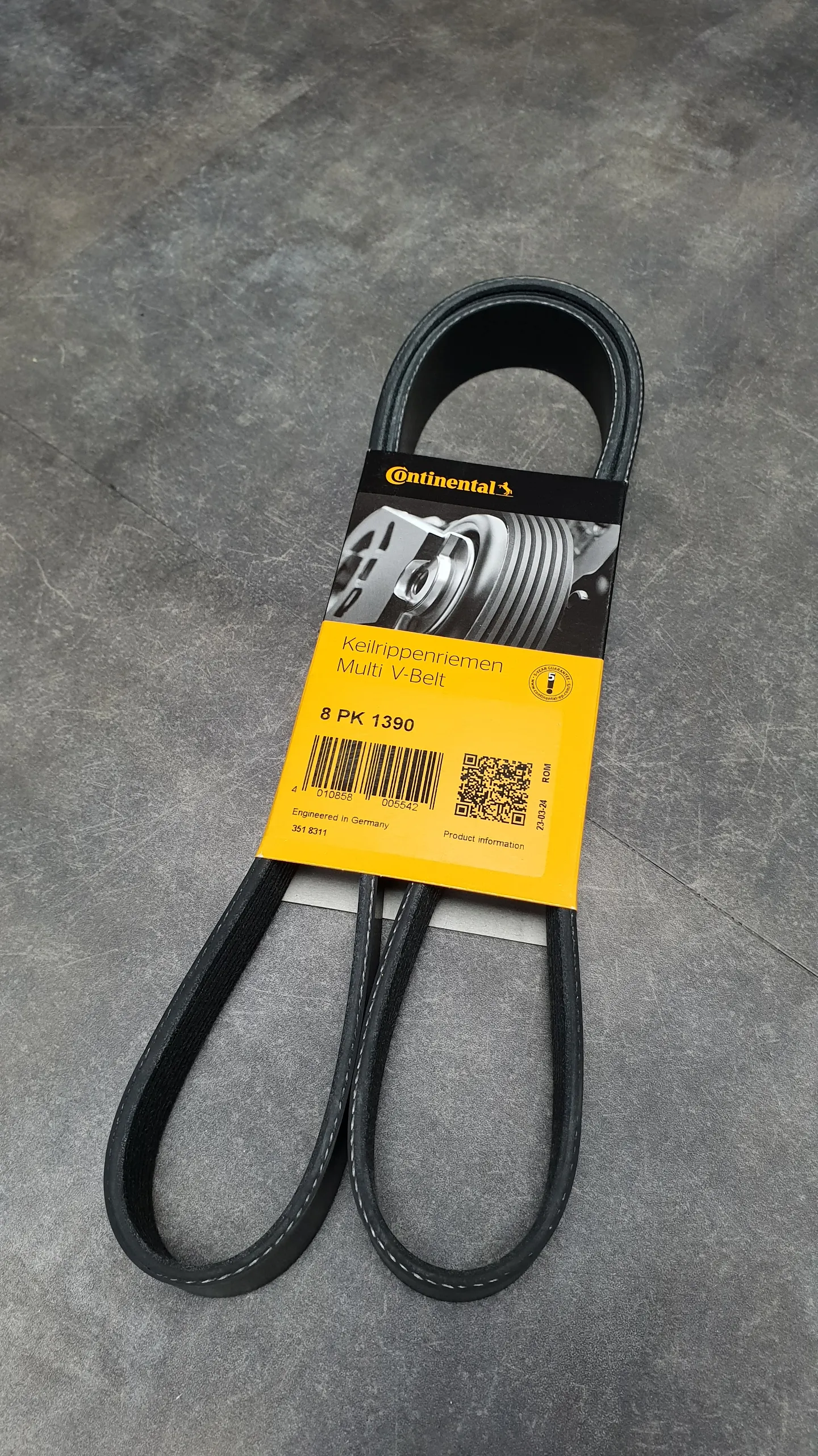 Ремень поликлиновый N55B30 F20,F30,F07,F10,F01,F02,F26,F26,F15,F16 [8PK1390]