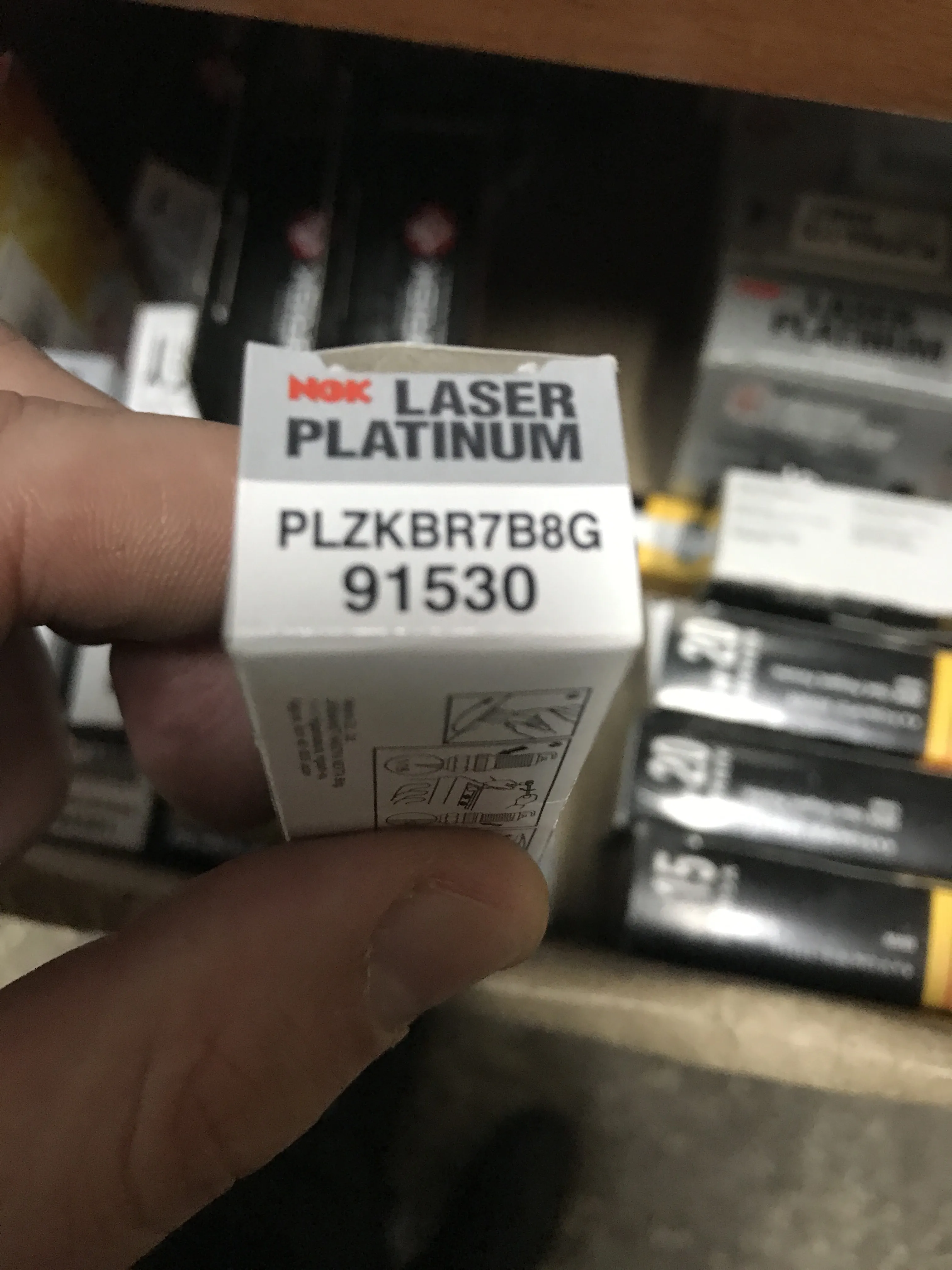 Свеча зажигания N13 [1,4;1,6;1,8] F20,F30 (номер BERU 12ZR6SPP2)