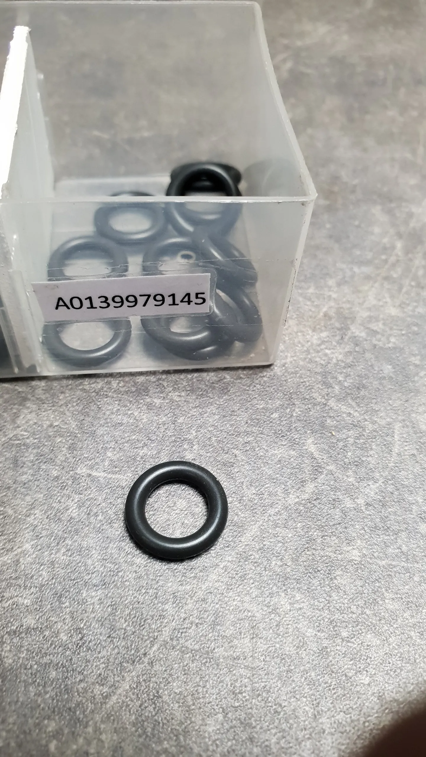 Кольцо уплотнительное форсунки впрыска топлива нижнее [9.2мм] M52,M52TU,M54 (E46,E39,E60,E53) (9-30)