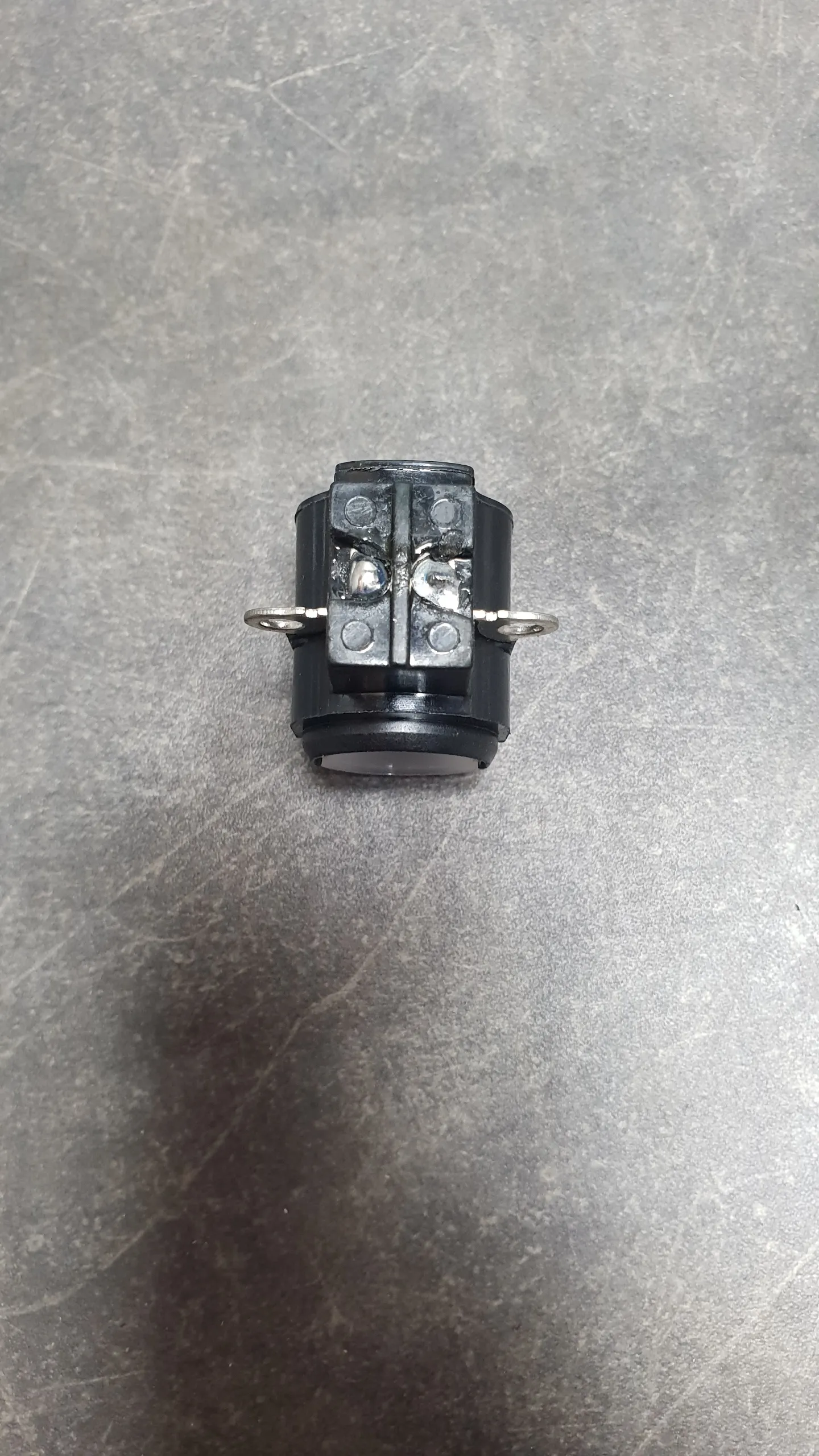 Щеткодержатель генератора N52N (F10,F18,F01,F25 )продавать вместе с регулятором