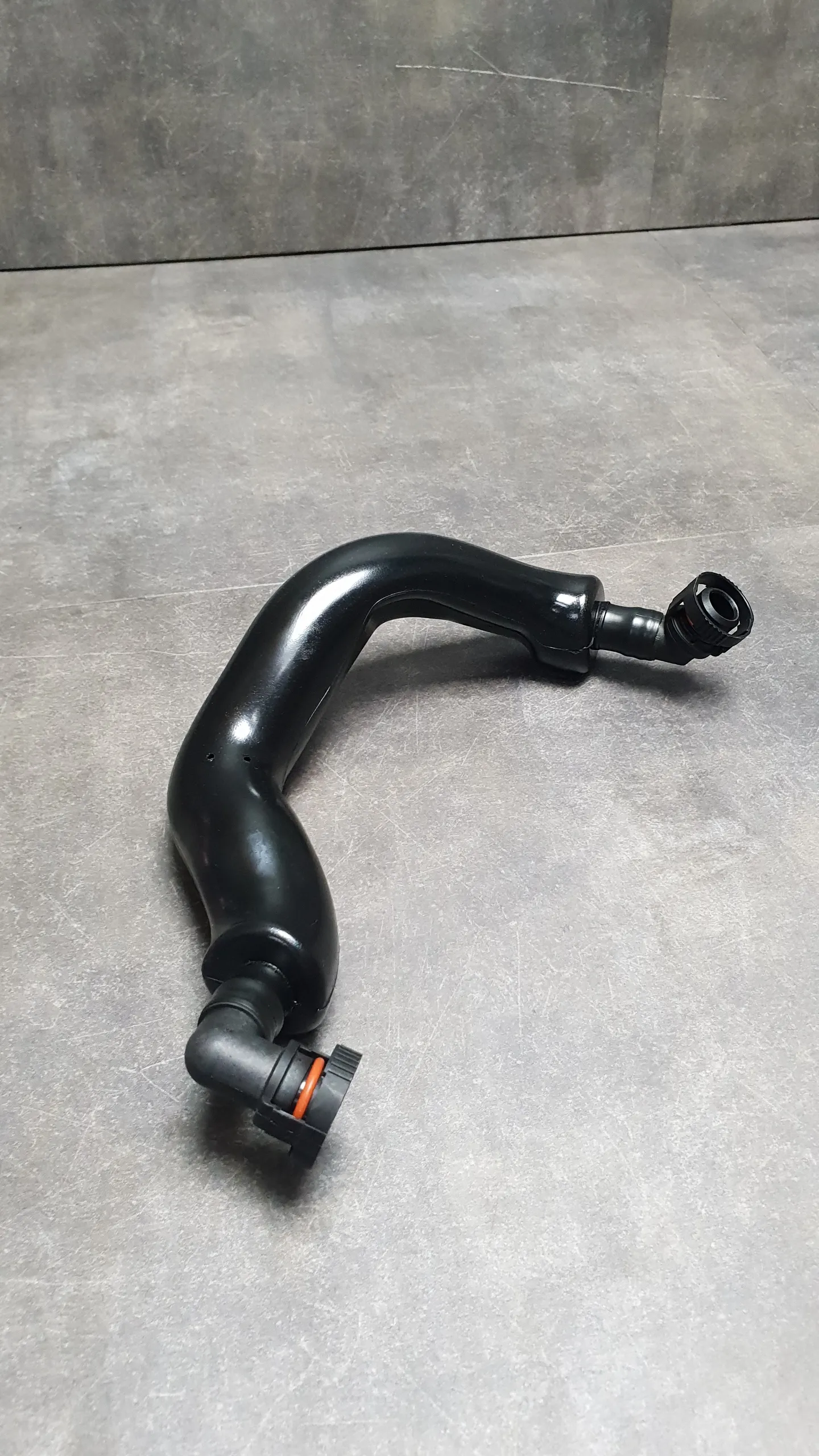 Патрубок КВКГ N62 E60/E63/E65/E53/E70 деталь №3