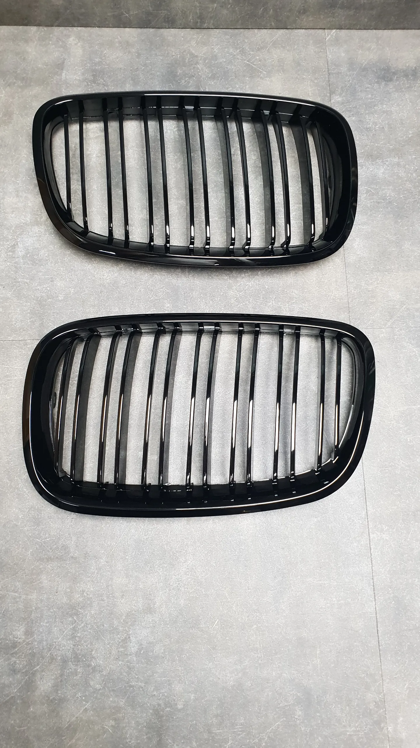 Ноздри X5 (решетка радиатора) BMW E70,E70LCI,E71 (глянцевый черный,двойная перегородка)