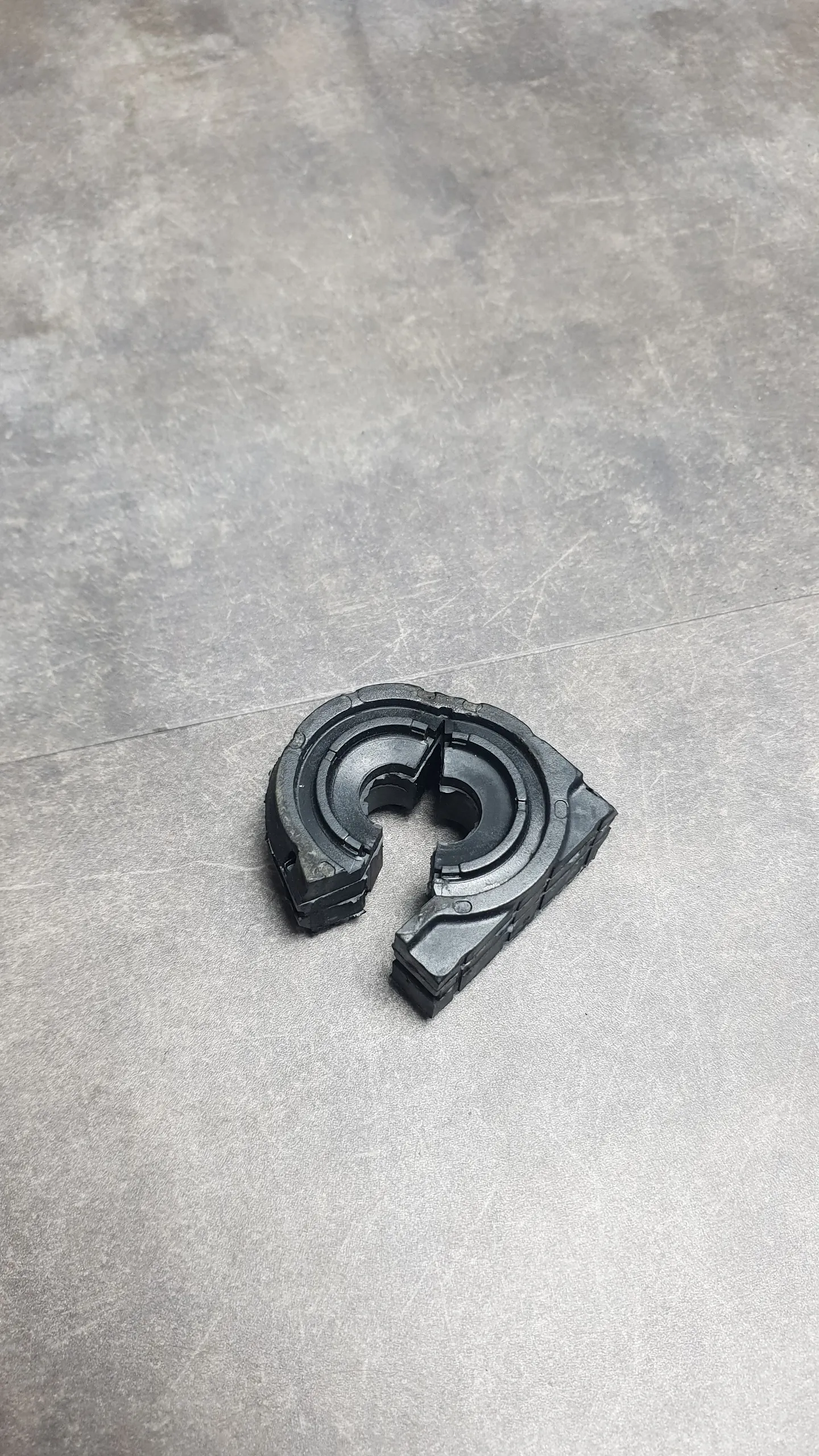 Втулка стабилизатора заднего E70, E71 (без Adaptive Drive S2VAA, без S226A), d=22 мм