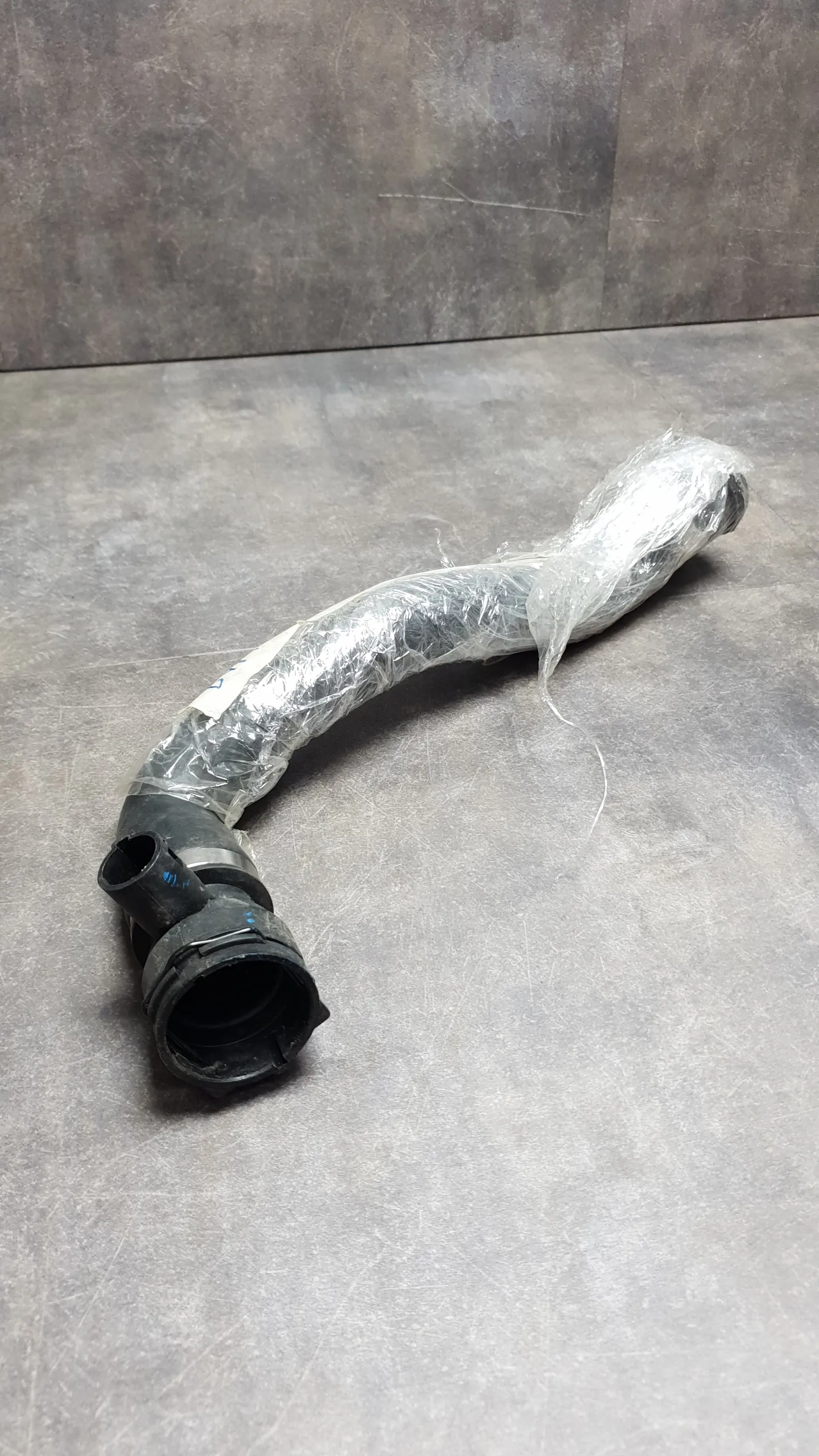 Патрубок системы охлаждения нижний E60 [M54]