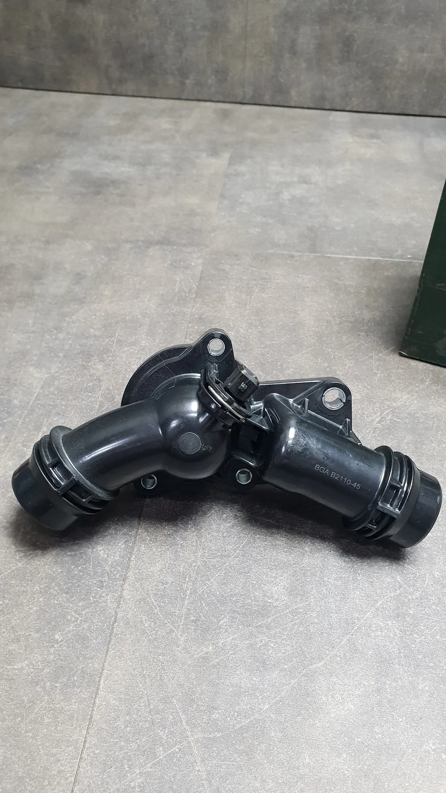 Термостат M52TU,M54 [E39,E46,E60,E38,E65,E83,E53]