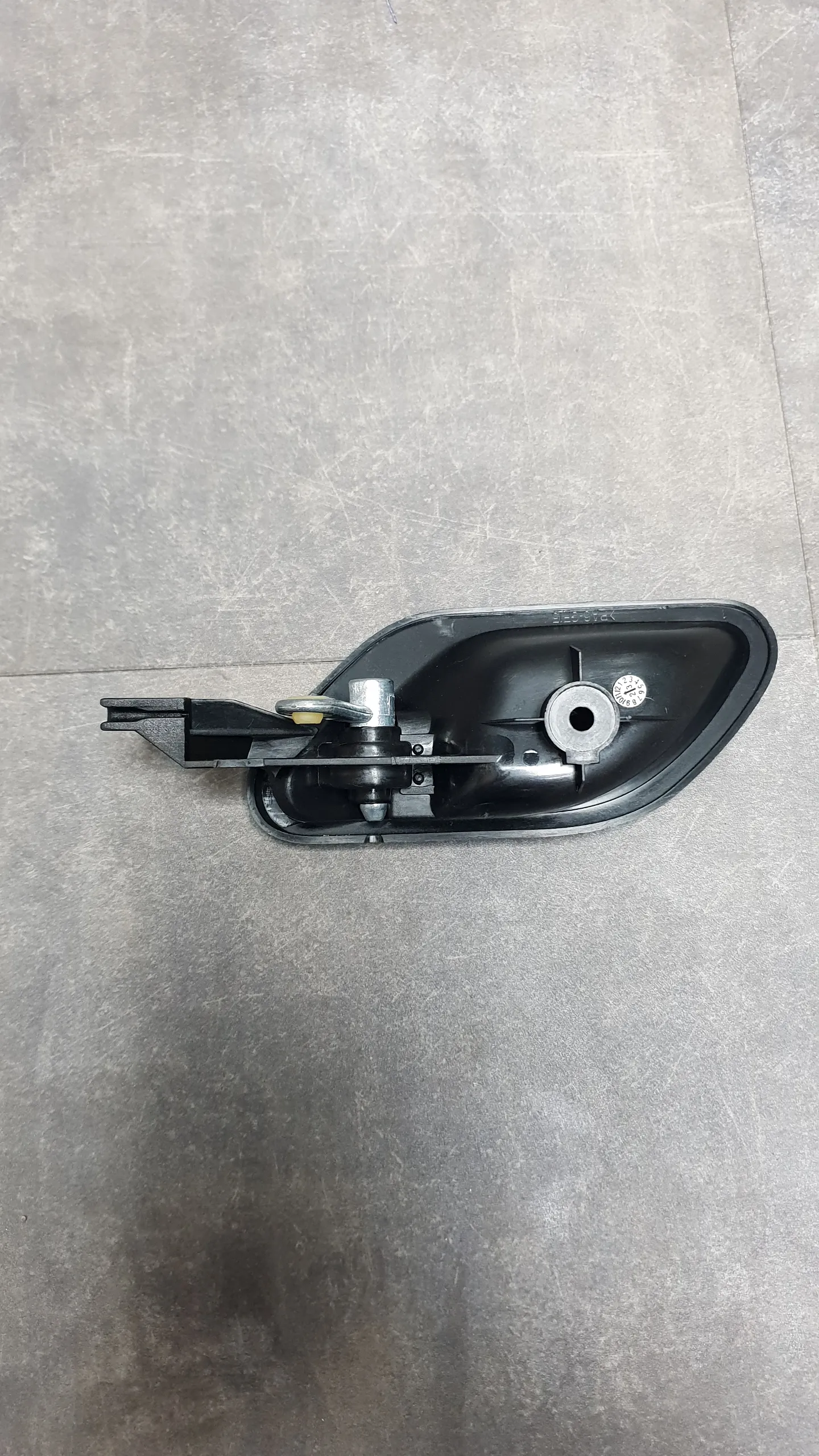 Ручка ВНУТРЕННЯЯ двери E39 [R] (Под крючок, дорест.)