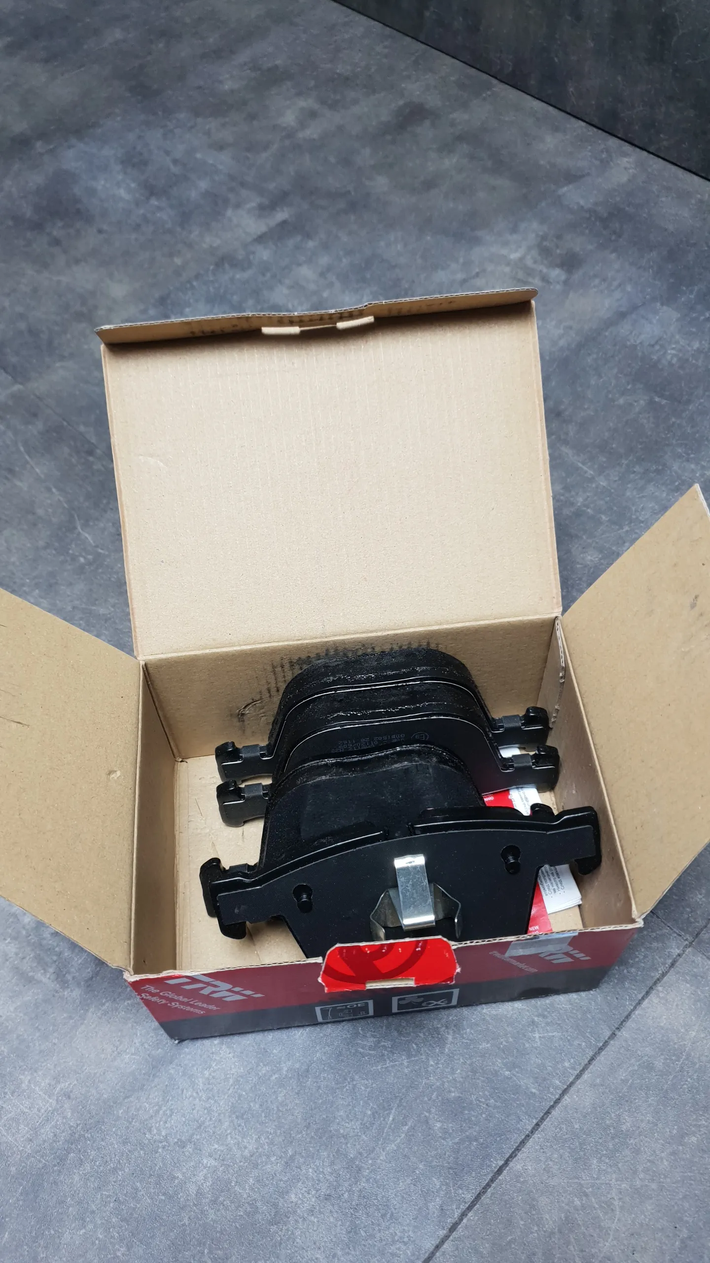 Колодки тормозные зад  E65/E65; E60, E63 (530i и выше), X5 E70 (4.8), X6 (E71)