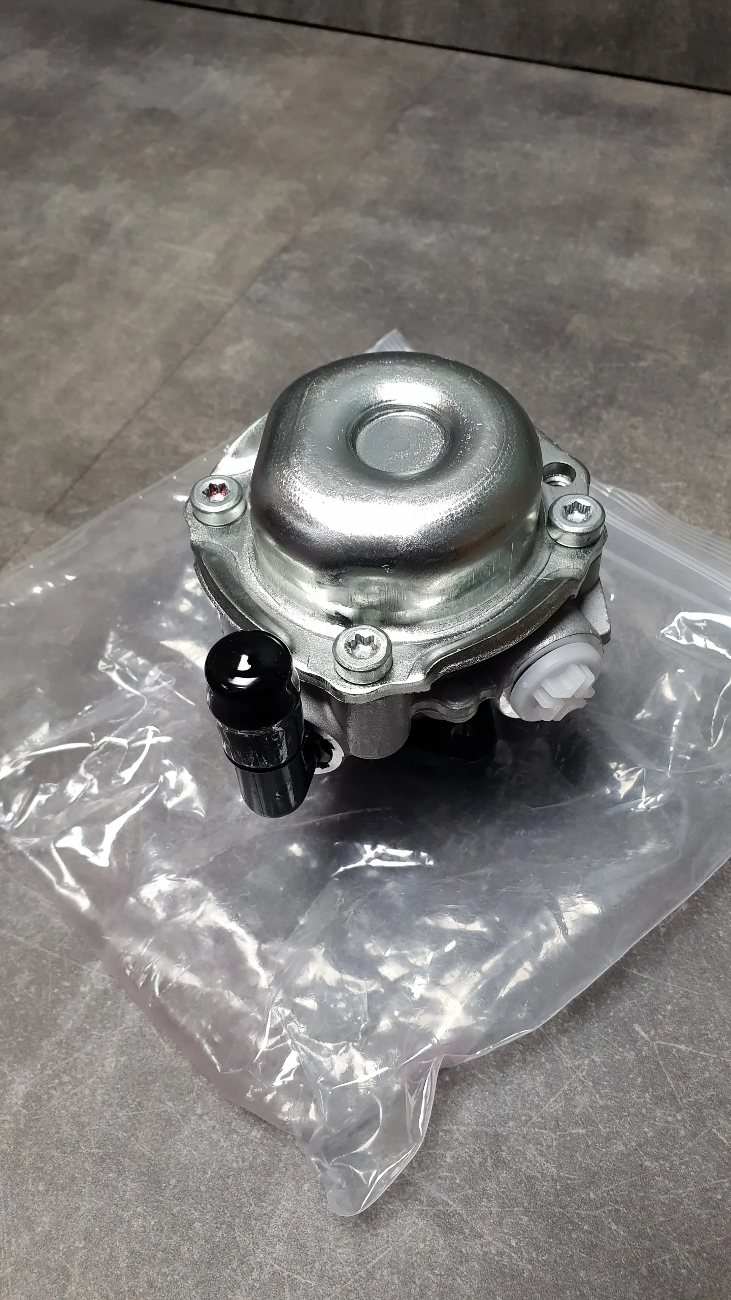 Насос ГУР E46 [M52TU,M54 с 09.99 по 09.2001] система LUK LF-20