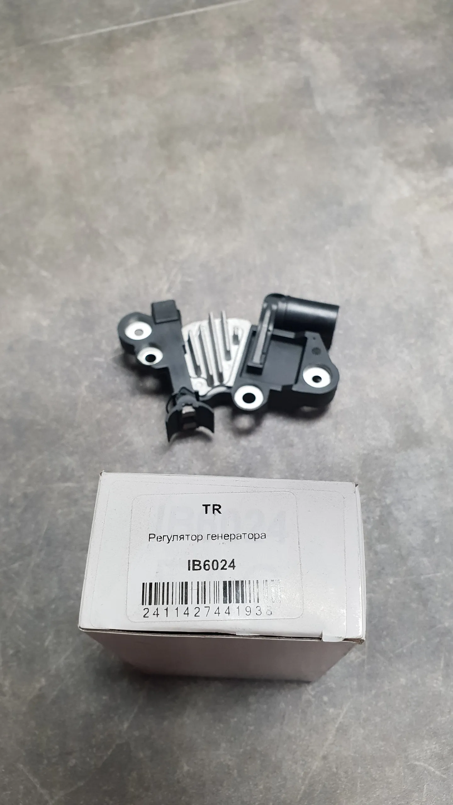 Регулятор напряжения N52N,N54,N43 [F00M346033]