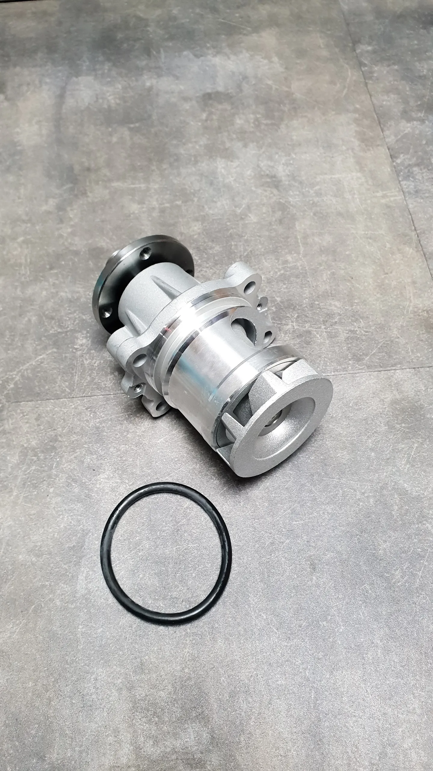 Помпа водяная M42,M43,M44