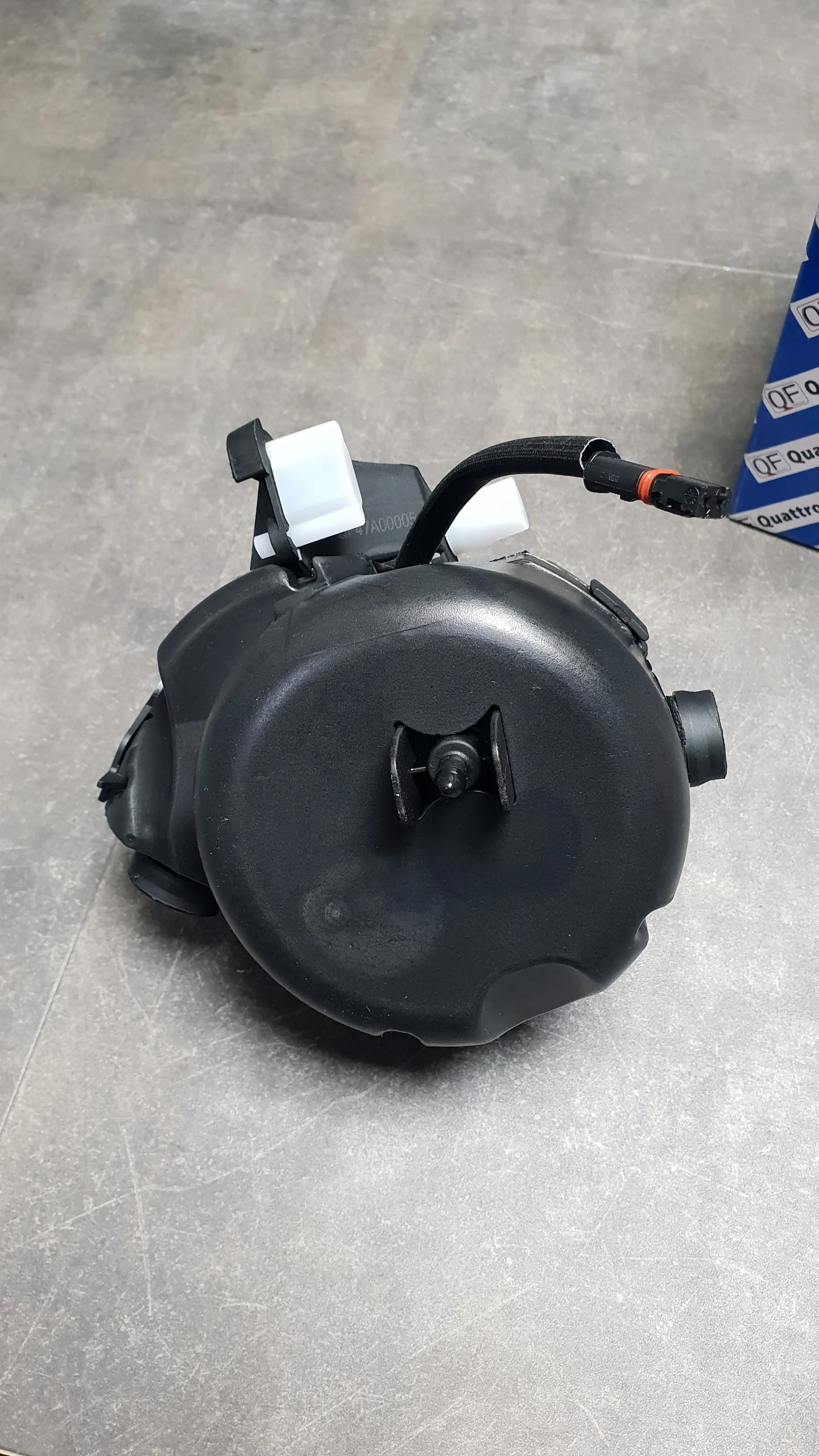 Клапан вентиляции картера  (КВКГ) N52 (E87,E90,E60,E65)