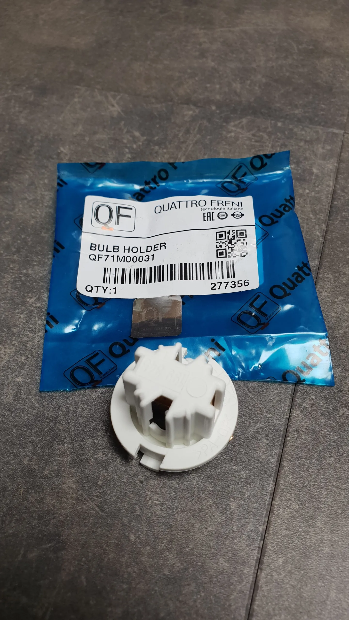 Патрон лампы заднего фонаря E65,E83,E53 (c 10.2003),E70