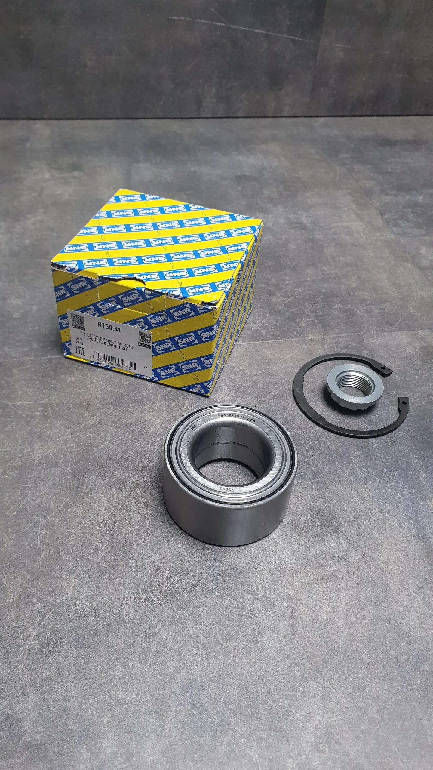 Подшипник ступицы зад E81,E90,E92 [42X75X37]