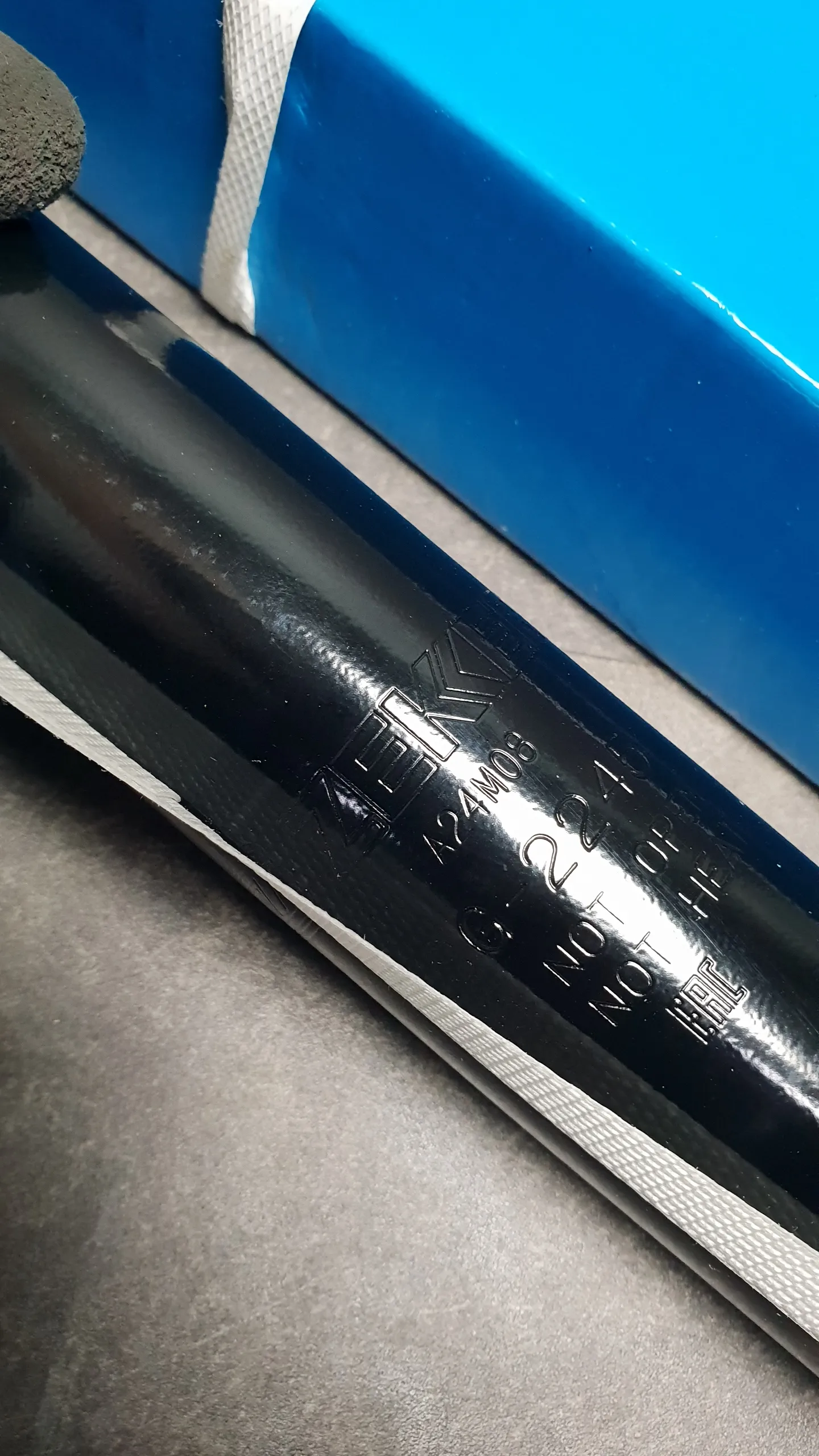 Амортизатор задний E81-E88,E90-E93