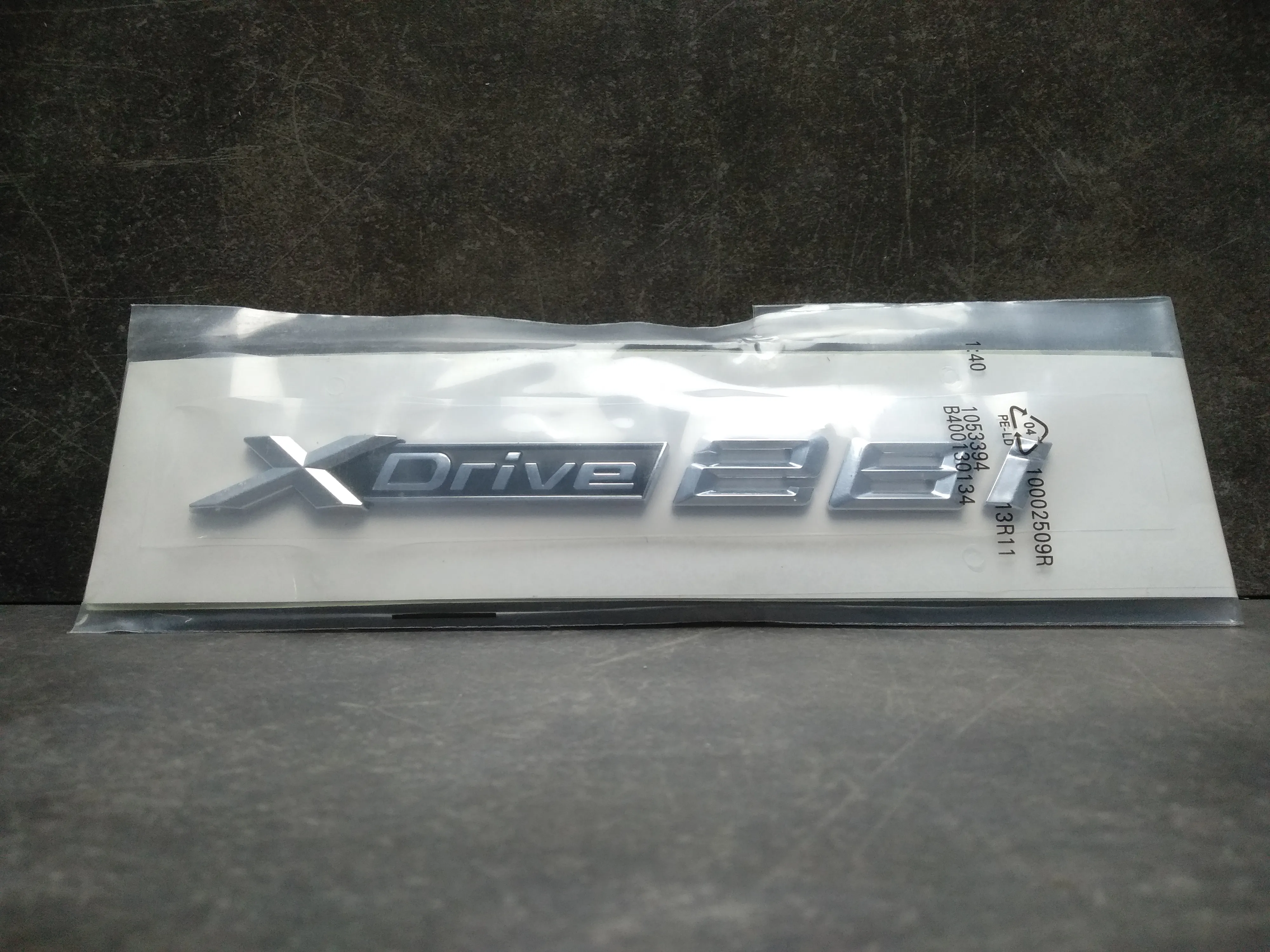 Наклейка "XDrive 28i"