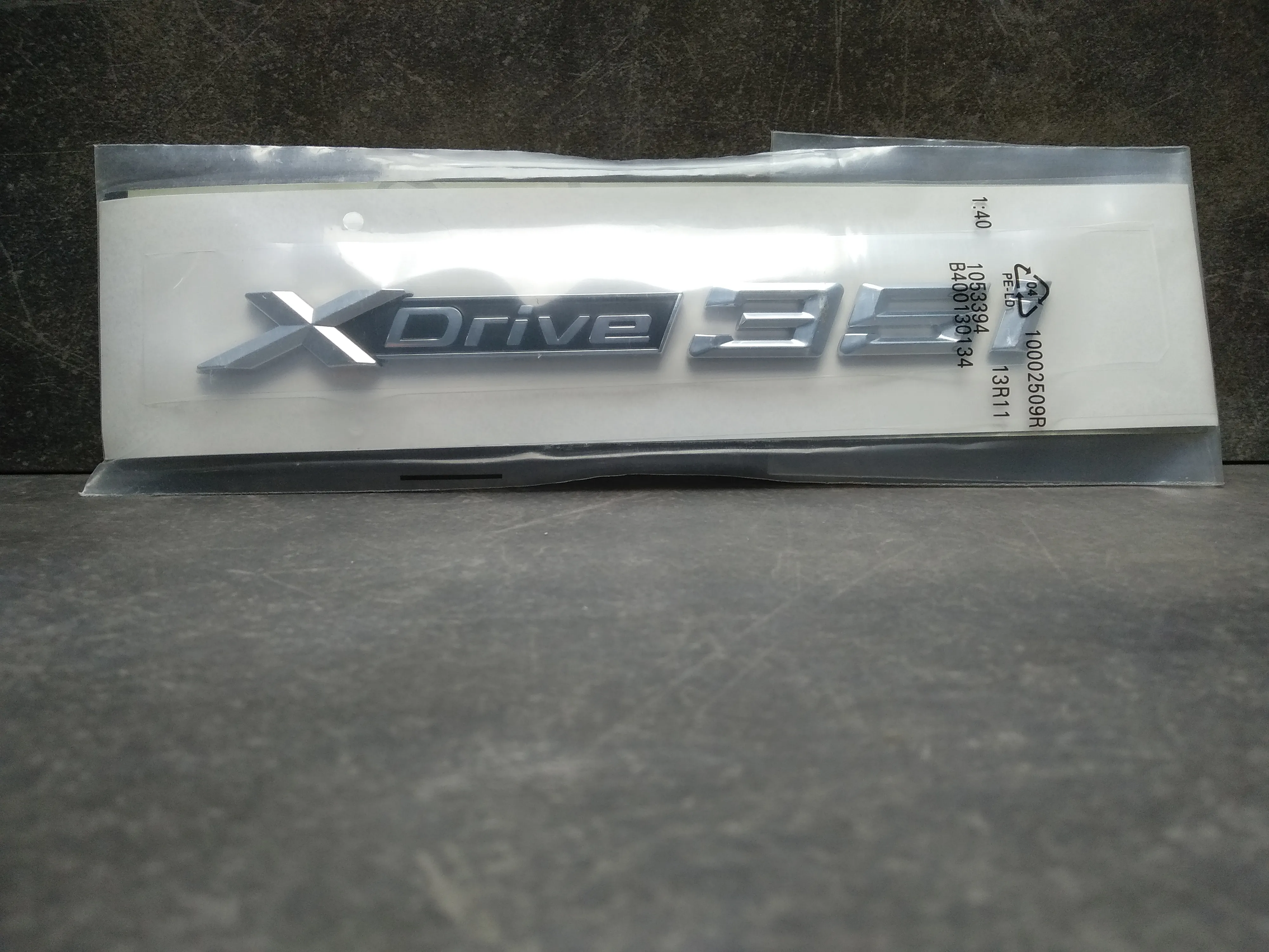 Наклейка "XDrive 35i"