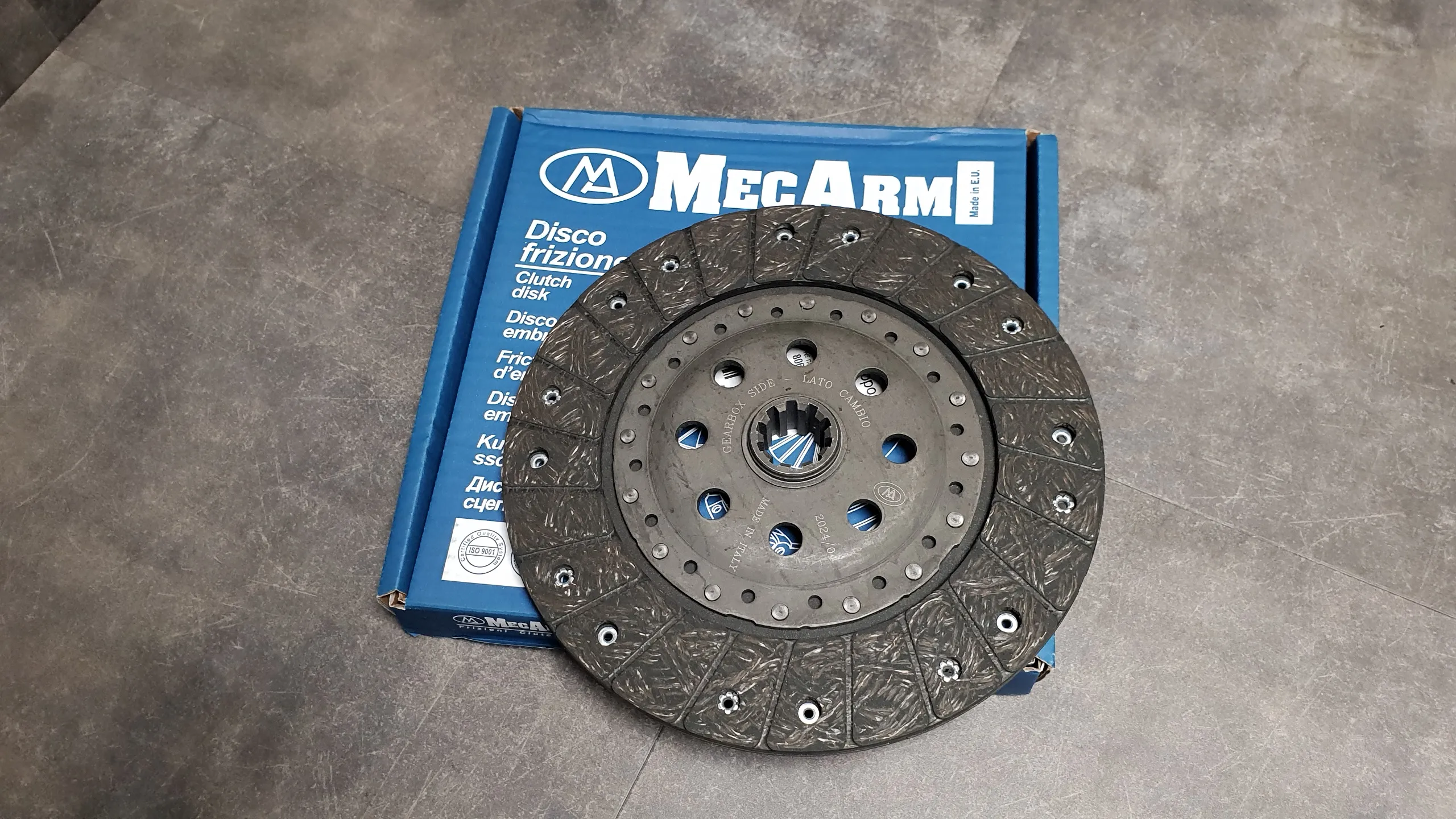 Диск сцепления M50B20,M50B25,M52B20,M52B25,M51D25 [D=228мм, до 09.1997 г.в.]